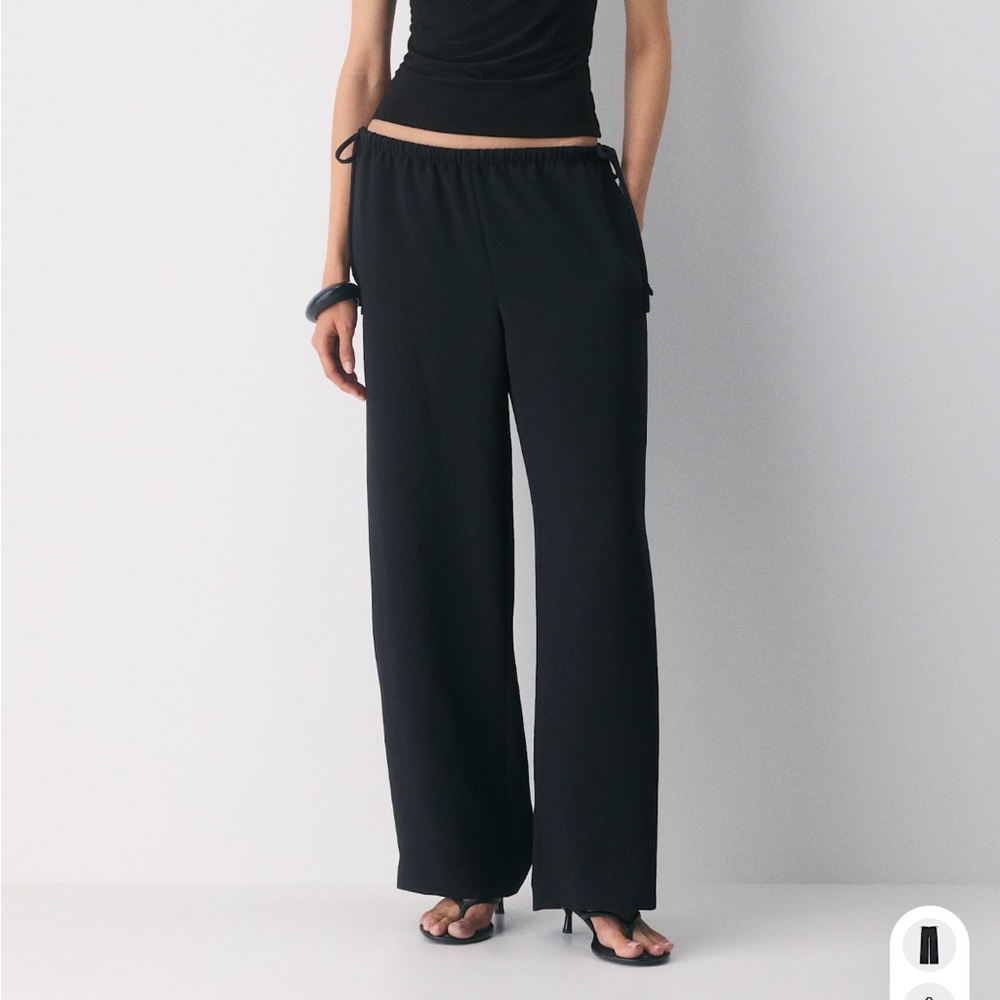 Black Wide-Leg Drawstring Pants - Women
